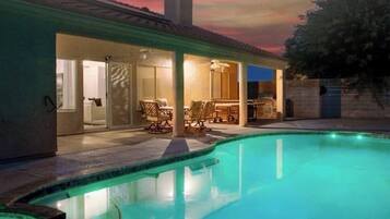 Outdoor pool, a heated pool