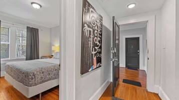 2 bedrooms, desk, iron/ironing board, travel crib