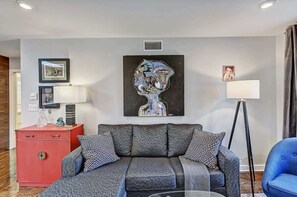 TV, offices - Charming Myers Park Condo: Pet-Friendly & Balcony (Charlotte)