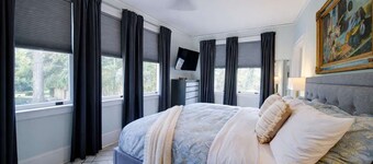 Family-Friendly Elizabeth 2BR | King Suite & Work Desk | Steps to Novant