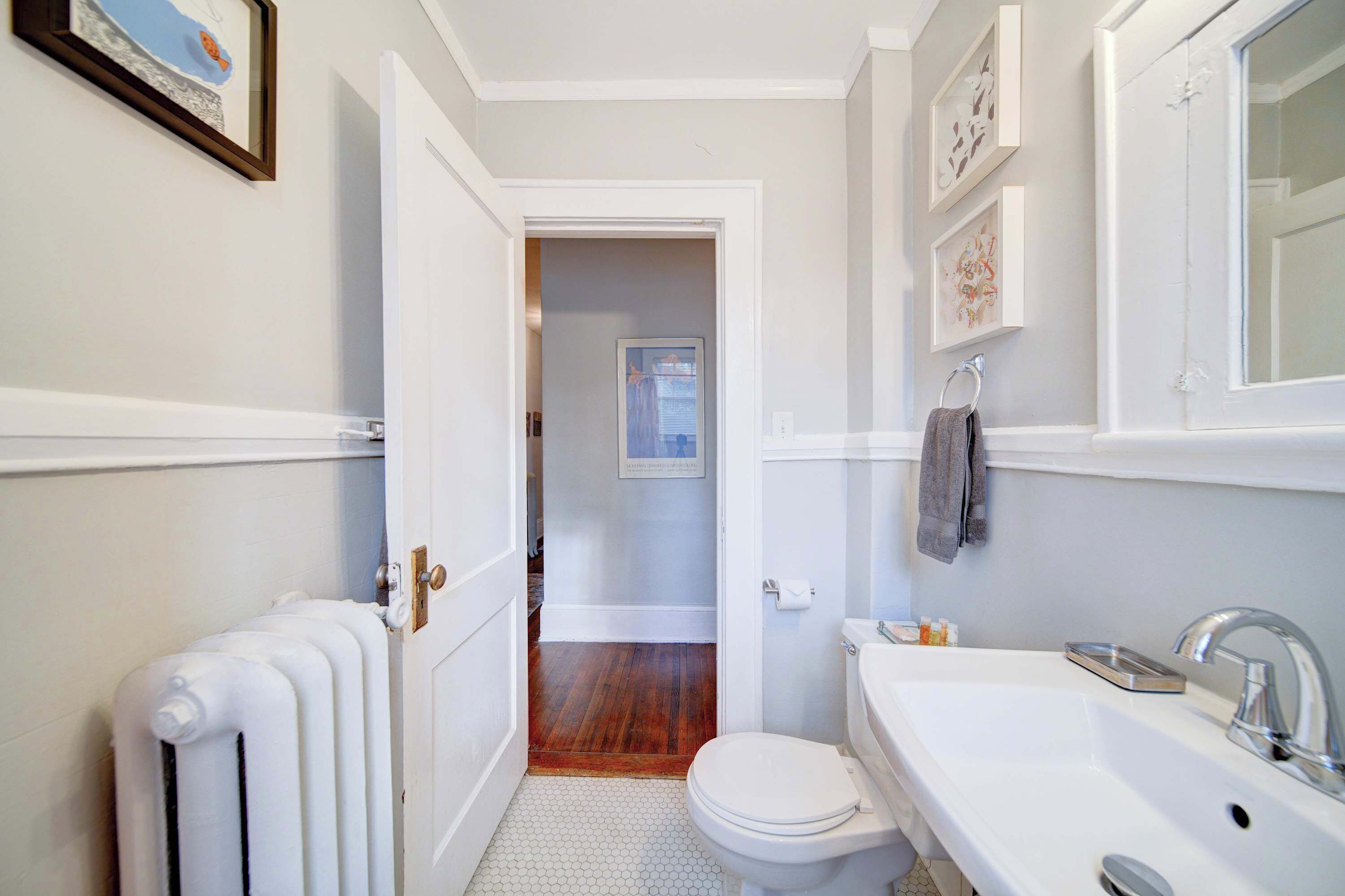 Shower, hair dryer, towels, shampoo