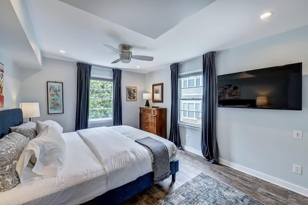 1 bedroom, iron/ironing board, travel cot, WiFi