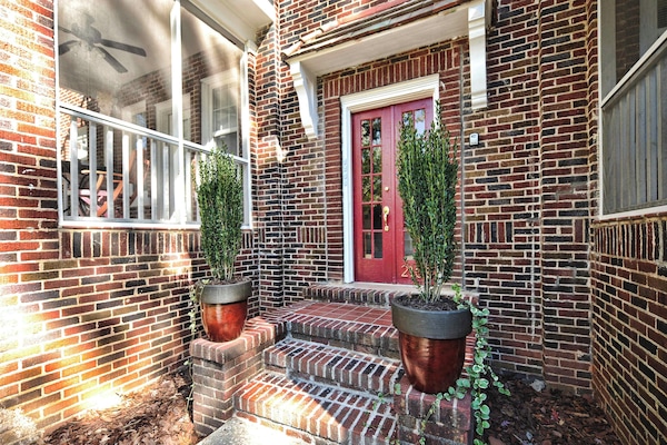 Easy arrival and convenient access for your stay.