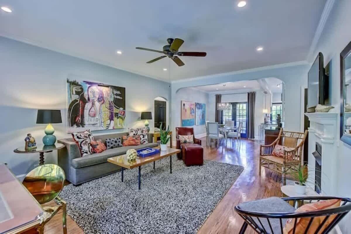 TV, fireplace, offices