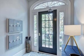 Interior - Charming 2BR Condo in Elizabeth/Plaza Midwood (Charlotte)