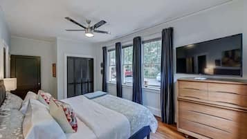 1 bedroom, iron/ironing board, travel cot, WiFi