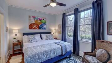 1 bedroom, iron/ironing board, travel cot, WiFi