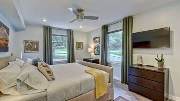 1 bedroom, iron/ironing board, travel crib, WiFi