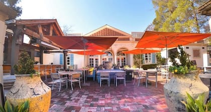Boutique Myers Park King Suite Condo with Parking Near Atrium CMC & Uptown