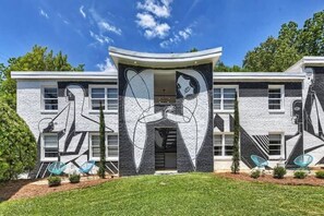 Exterior - Boutique Myers Park King Suite Condo with Parking Near Atrium CMC & Uptown (Charlotte)