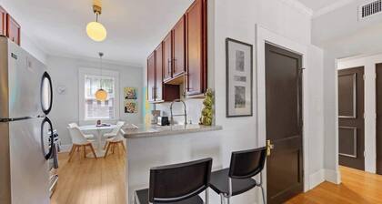 The Home Collection: King Suite with Private Balcony near Atrium & South End