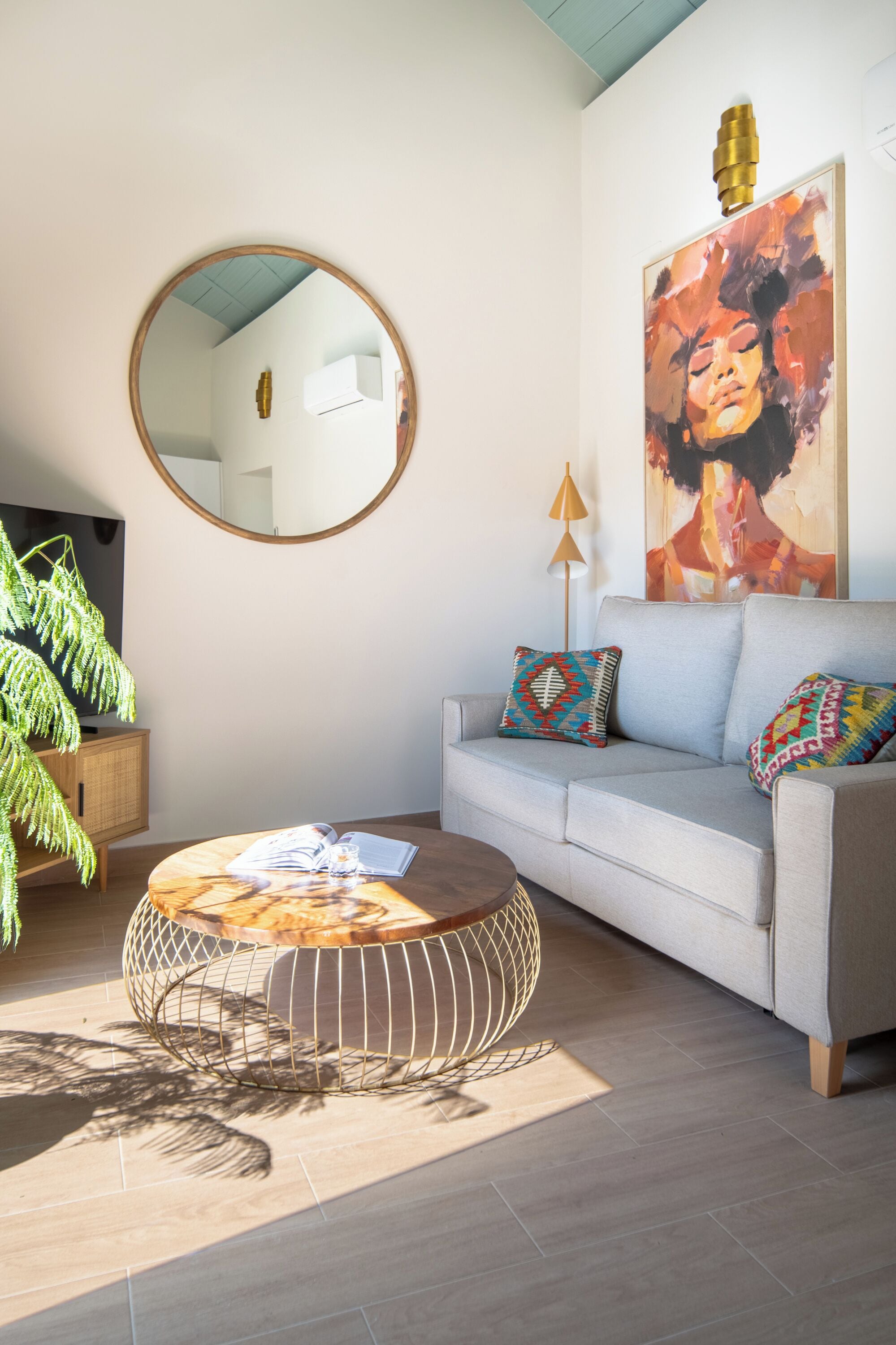 Suite superior - 1 planta | 起居区 | 55-英寸智能电视（配备有线频道）