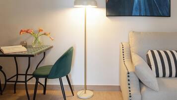 Estudio - Planta baja | Wohnbereich | 55-Zoll-Smart-TV mit Kabelempfang