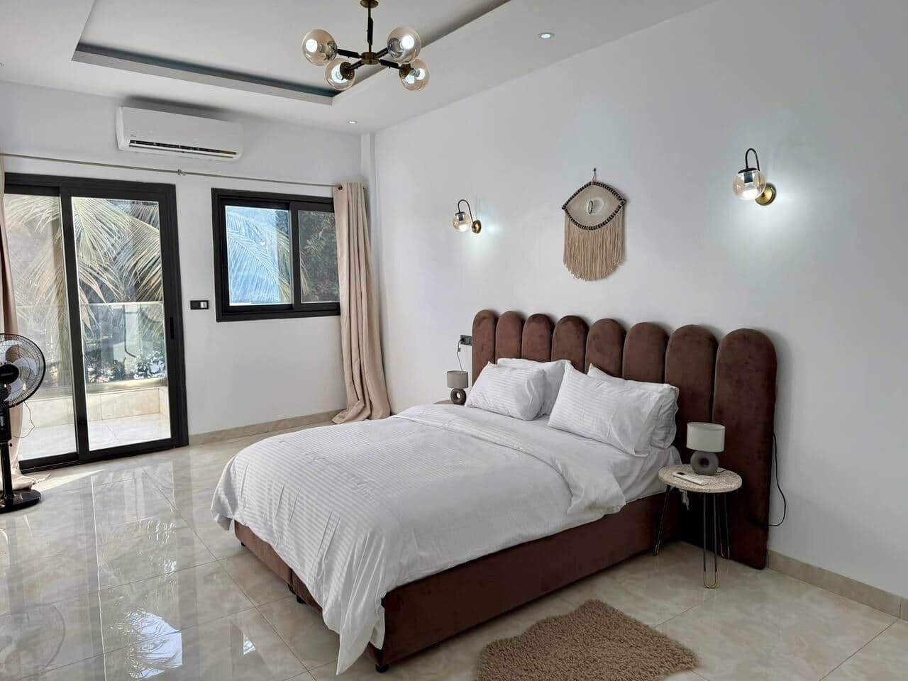 3 chambres, fer et planche à repasser, Wi-Fi, draps fournis