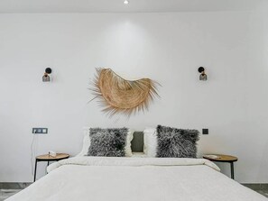 3 makuuhuonetta, silitysrauta/-lauta, Wi-Fi, vuodevaatteet