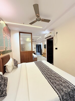 Family Quadruple Room | Laptop workspace, iron/ironing board, free WiFi - Hotel Ocean Grand (Varanasi)