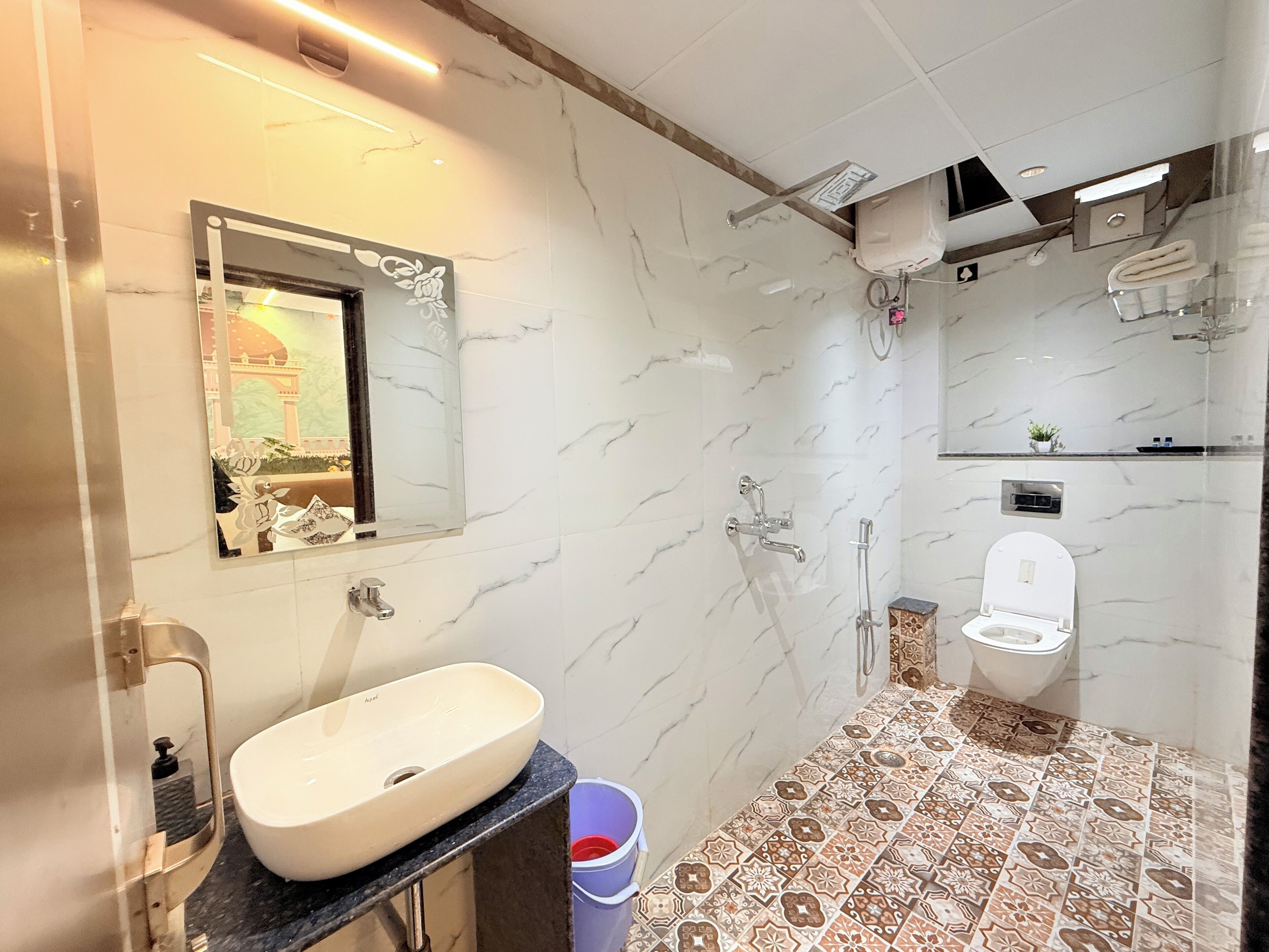 Family Quadruple Room | Bathroom | Towels, soap, shampoo