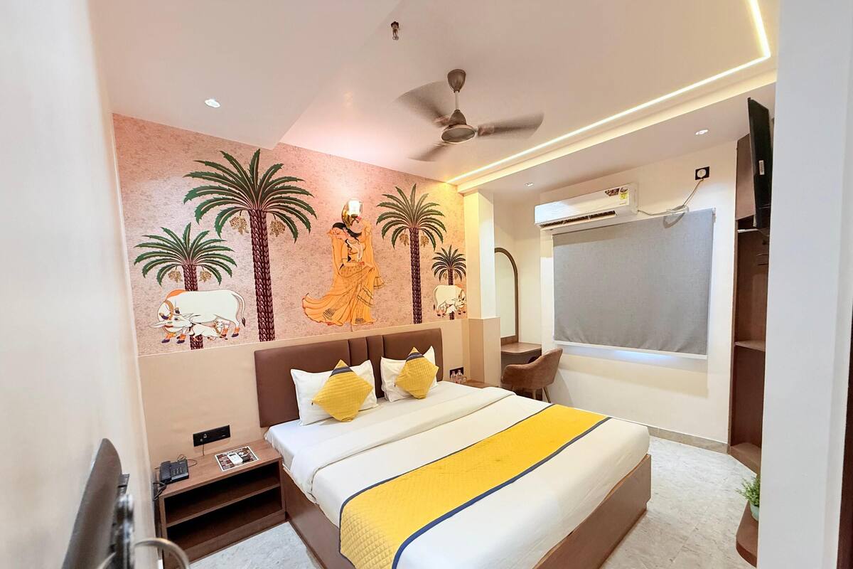 Economy Double Room, Non Smoking | Laptop workspace, iron/ironing board (on request), WiFi (free)