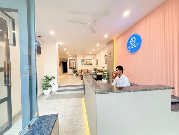 Reception - Hotel Ocean Grand (Varanasi)