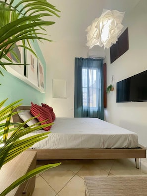 2 bedrooms, WiFi, bed sheets - 'Piave House' Apartment with Private Garden and Wi-Fi (Pisa)