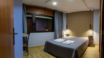 1 dormitorio, escritorio, Internet y ropa de cama