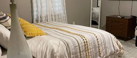 3 chambres, bureau, Wi-Fi, draps fournis