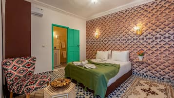 Standard Double Room | Free WiFi, bed sheets