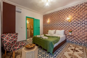 Standard Double Room | Free WiFi, bed sheets