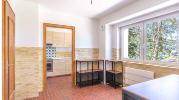 Stuga - balkong | Eget kök