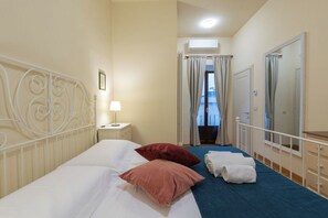 1 chambre, fer et planche Ă repasser, Wi-Fi, draps fournis