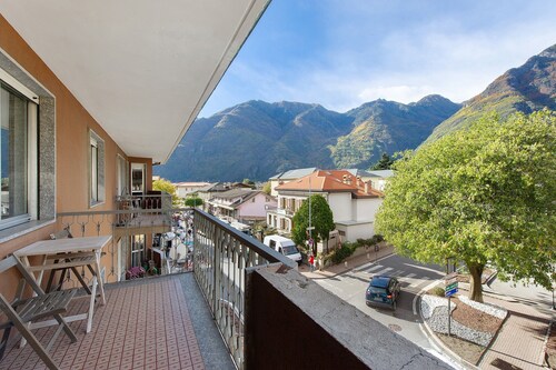 Three-Room Apartment in Verrès – Modern Comfort with Mountain Views