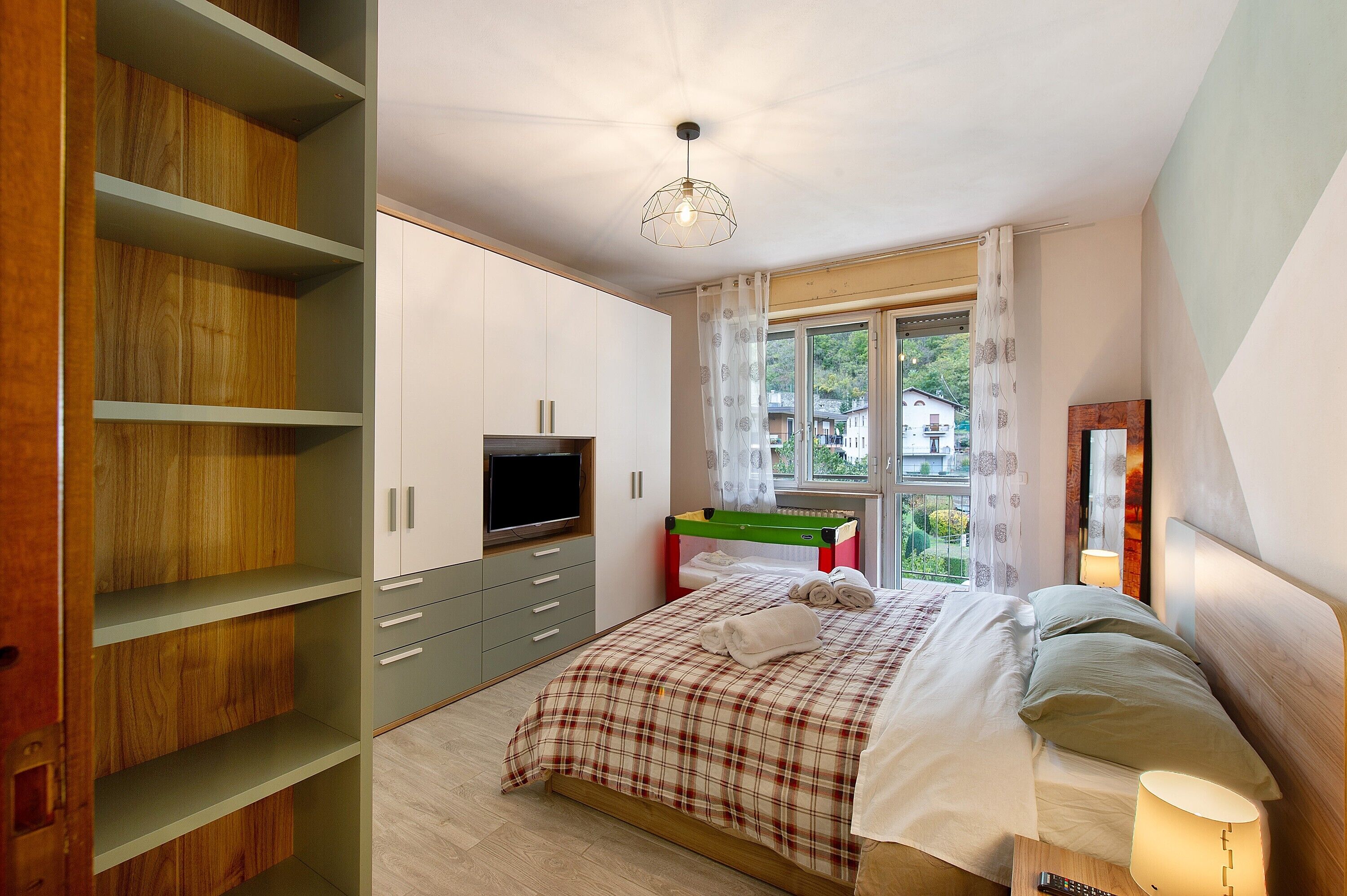 2 chambres, fer et planche à repasser, Wi-Fi, draps fournis