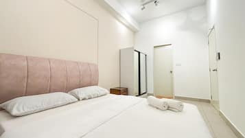 Family Apartment, Balcony, City View | Free WiFi