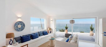 Holiday Home Da Praia Valmitão with Sea View, Private Pool and Wi-Fi