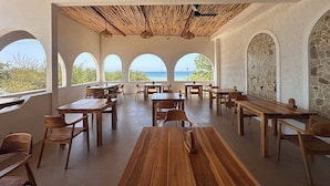 Unclassified image, 3 of 37, button - Segreto Resort Gili Trawangan (Gili Trawangan)