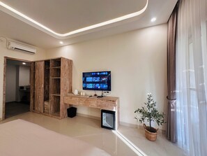 خزنة داخل الغرفة وستائر تعتيم وواي فاي مجانًا