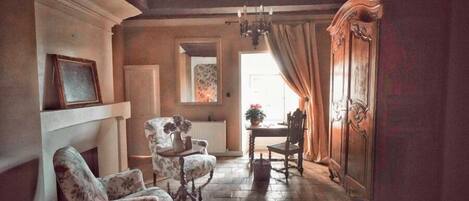 Stuga Superior - utsikt mot floden | Vardagsrum