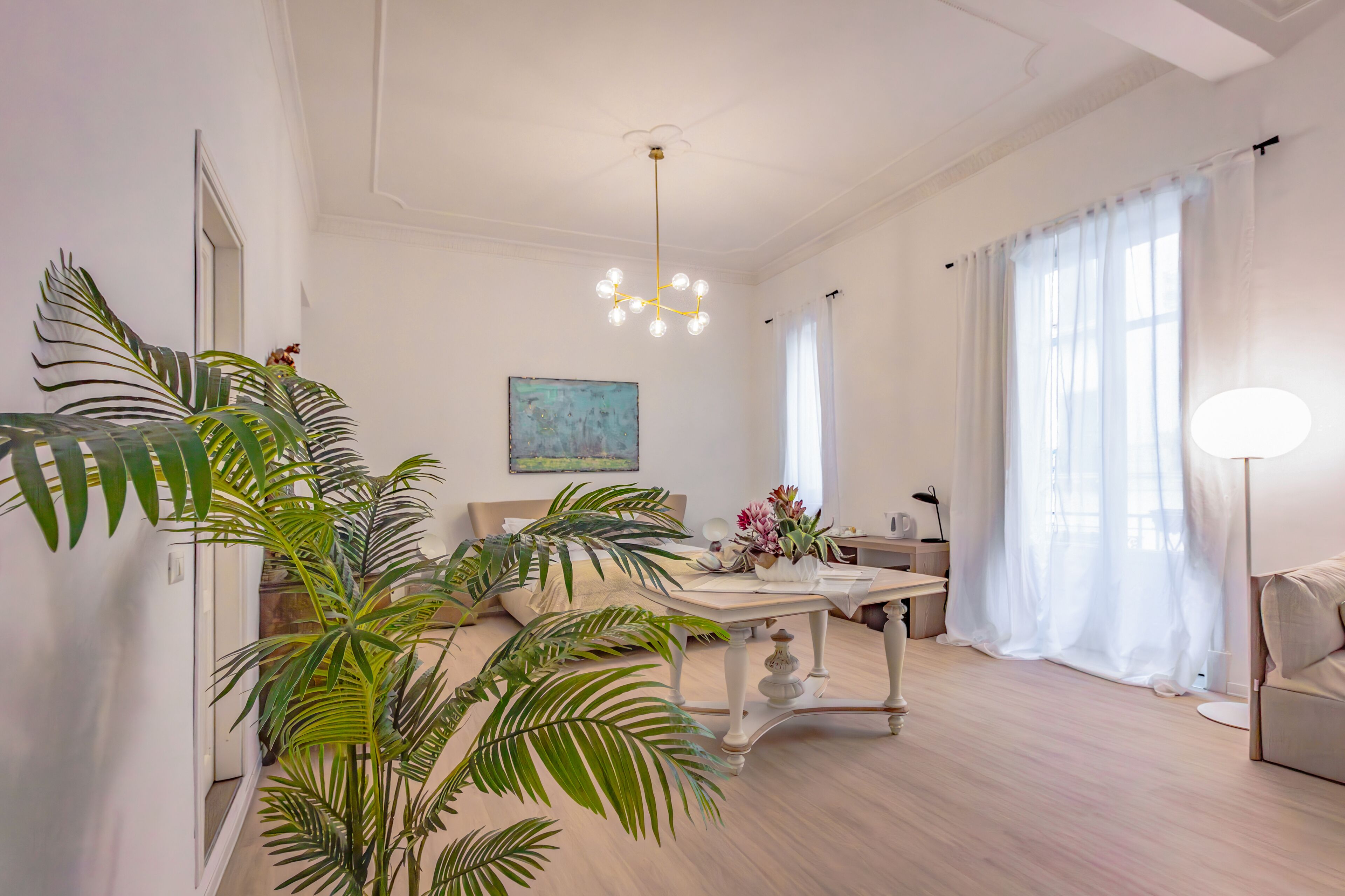 Superior-Studiosuite | Zimmersafe, Verdunkelungsvorhänge, kostenloses WLAN