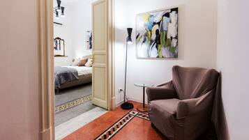 Quarto casal ou duplo superior | Cofres nos quartos, cortinas blackout, Wi-Fi de cortesia