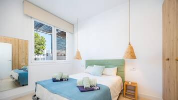 2 bedrooms, iron/ironing board, WiFi, bed sheets