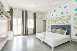 4 bedrooms, Internet, bed sheets - Truliv Villa Cabana–Luxury 4BHK Seaview/ Pool, ECR (Chennai)