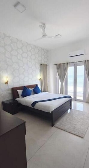 4 bedrooms, Internet, bed sheets - Truliv Villa Aqua- Seaview 4BHK with Infinity Pool (Chennai)