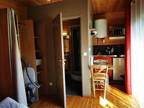 Chambre Double Classique, vue jardin | Cuisine privée