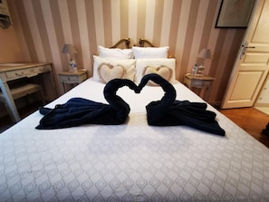 Chambre Confort, vue ville | Wi-Fi gratuit