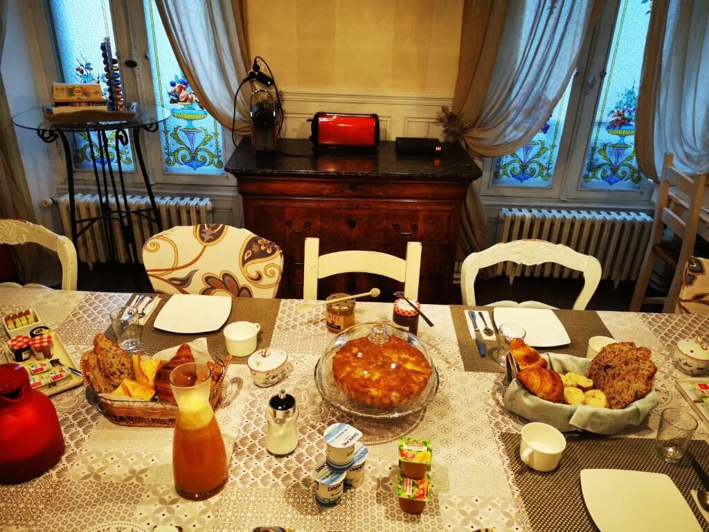 Daily continental breakfast for a fee