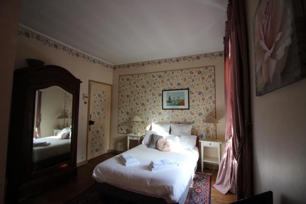 Habitación clásica, vista a la ciudad | Wifi gratis 