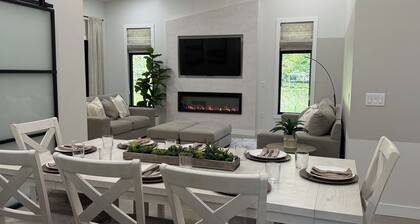 Glimpse of Whitefish-Modern Home with SAUNA