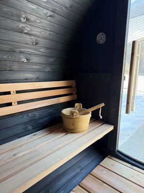Sauna - Glimpse of Whitefish-Modern Home with SAUNA (Crosslake)