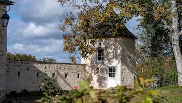 クラシック ルーム パティオ ガーデンビュー | テラス / パティオ