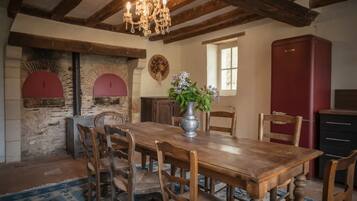 Comfort-Ferienhaus, Gartenblick | Esszimmer